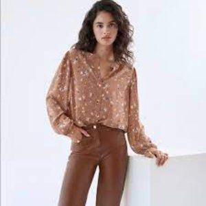 NWT Wilfred 100% silk top